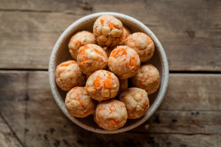 Carrot & Chickpea Balls: The Perfect Allergy-Friendly Dog Treats!