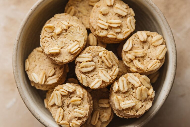 Banana & Oat Bites: The Ultimate Allergy-Friendly Dog Treats!