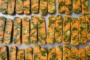Vegan Spinach & Carrot Sticks – The Veggie-Packed Treat Your Dog Will Love