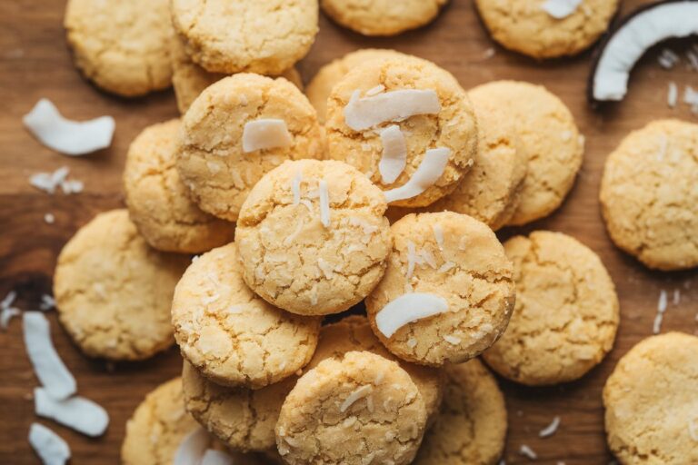 3-Ingredient Coconut Flour Dog Cookies (Grain-Free): A Healthy Treat for Sensitive Tummies