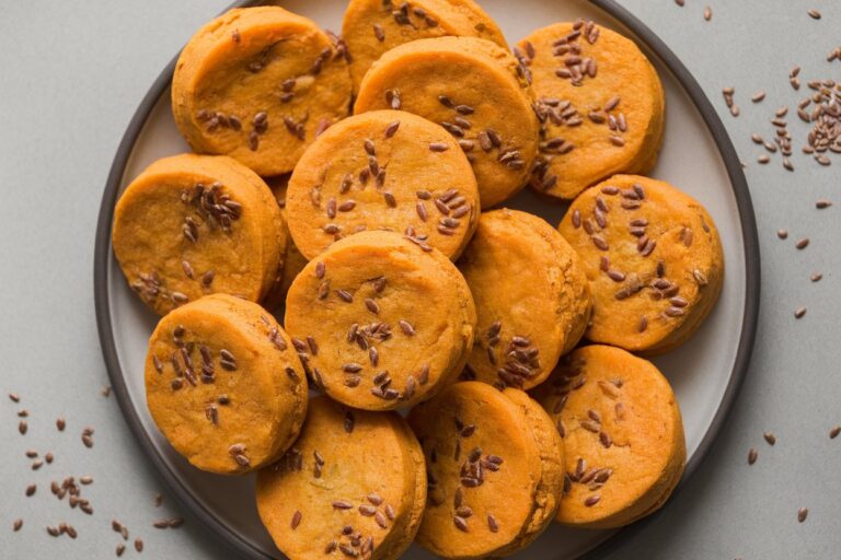 5-Ingredient Sweet Potato and Flaxseed Biscuits (Allergy-Friendly): A Nutritious Treat for Sensitive Pups