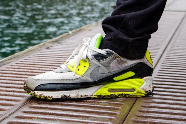 How to Clean White Shoes