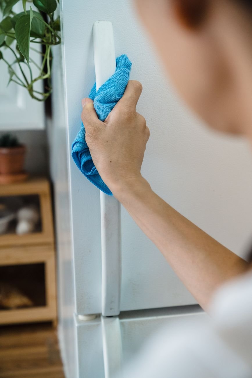 Cleaning the inside of a refrigerator