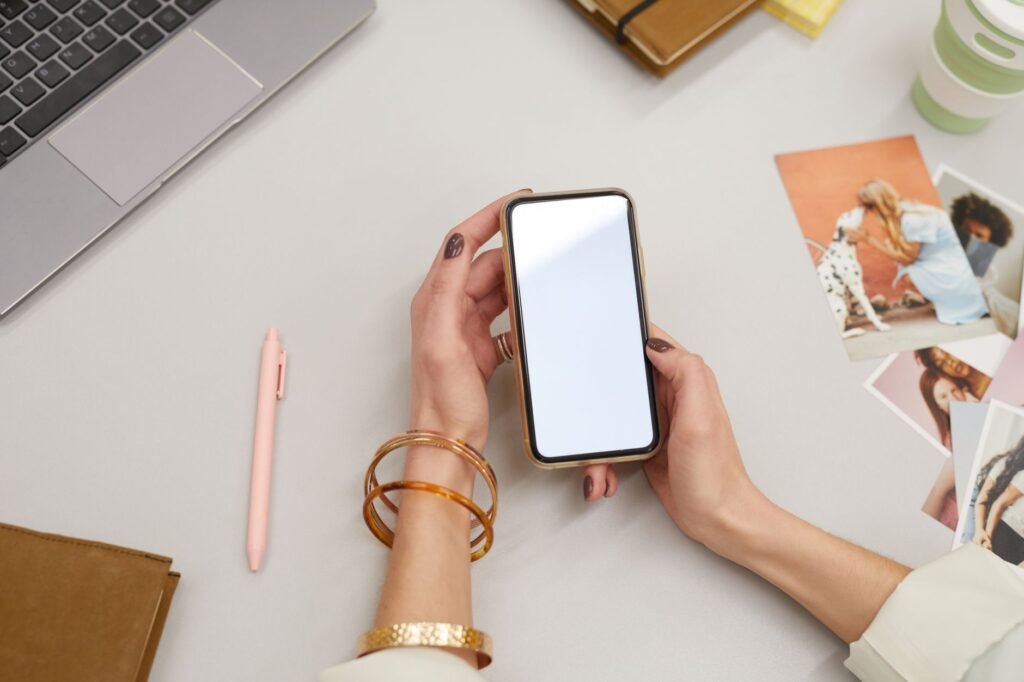 Digital Declutter Checklist: Phone, Email and Photos