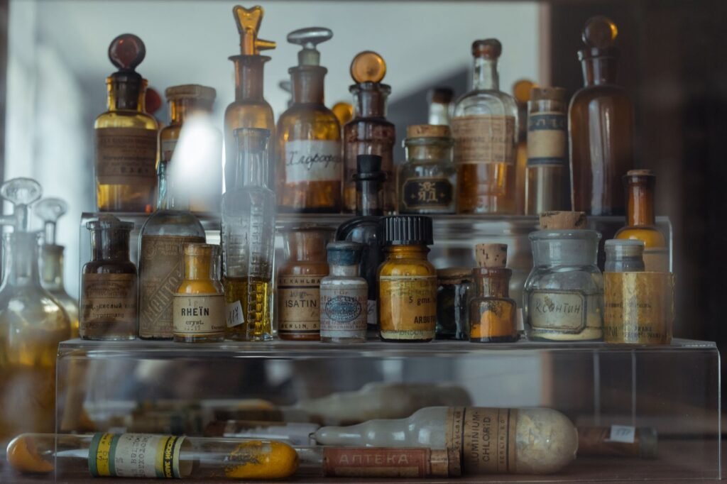 Medicine Cabinet Organization (and How to Dispose of Old Medicines Safely)